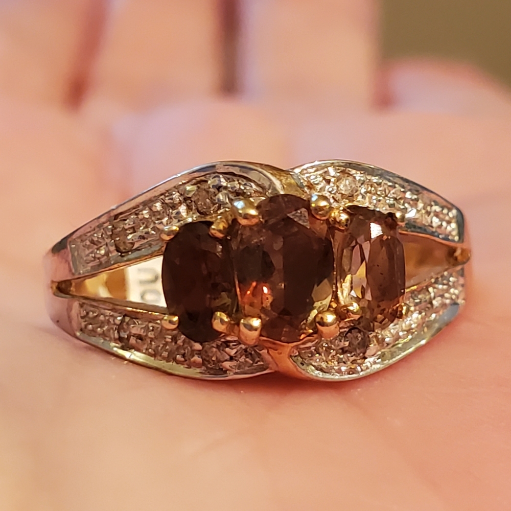 Andalusite/diamond ring